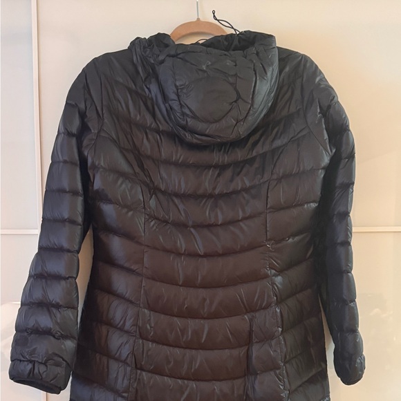 The North Face Jacket - Picture 3 of 5